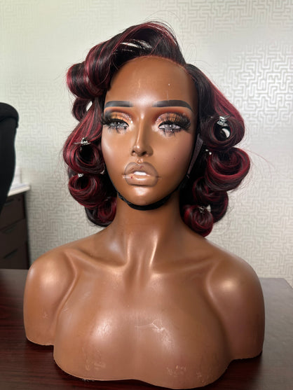 Burgundy highlight wavy wig