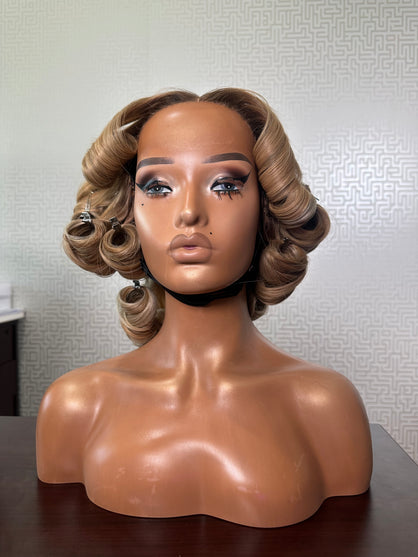 Blonde closure wavy wig